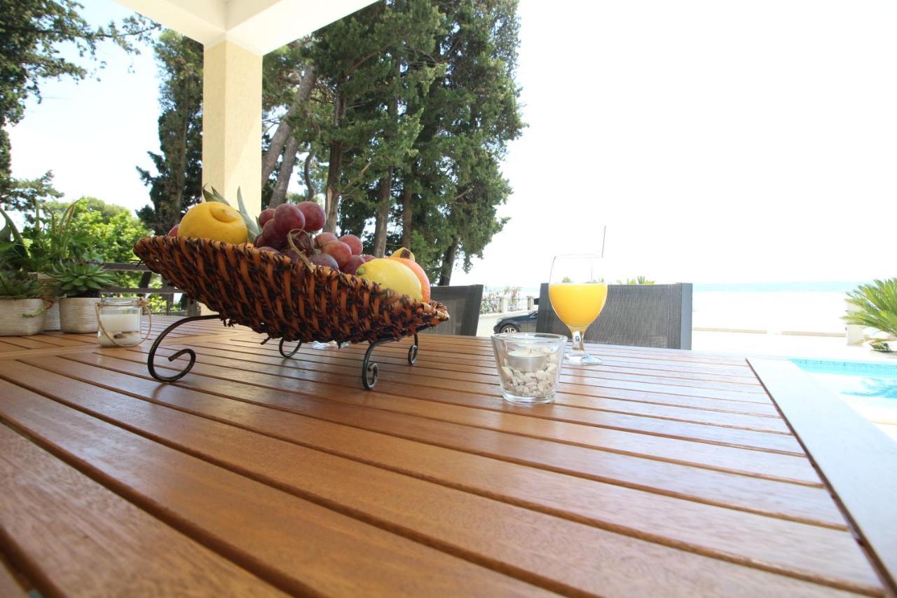 Kaštela Villa Beachfront Sea Palace מראה חיצוני תמונה