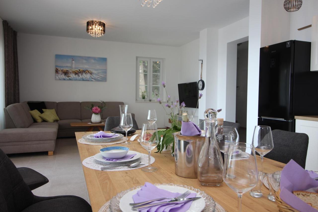 Kaštela Villa Beachfront Sea Palace מראה חיצוני תמונה