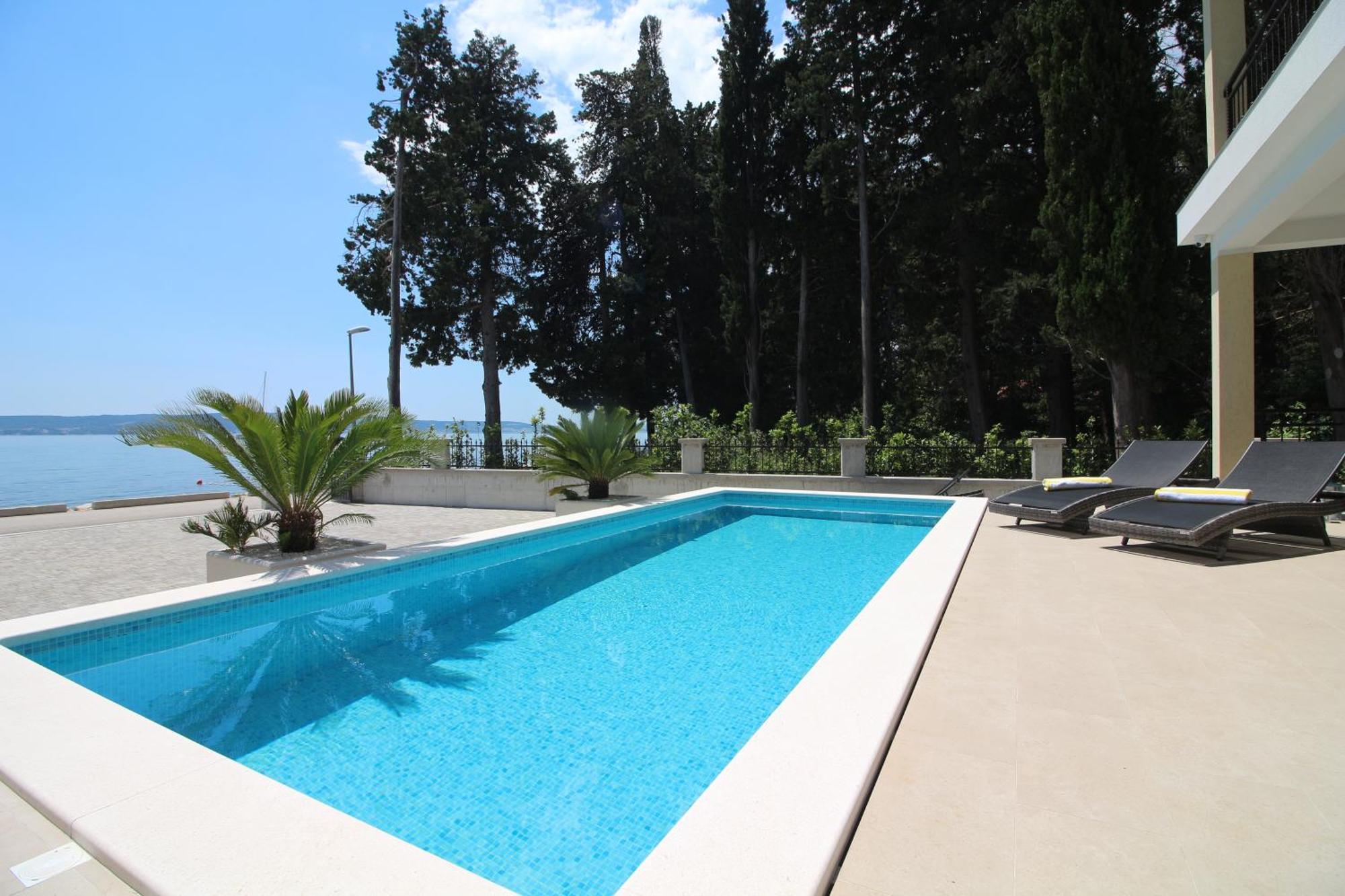 Kaštela Villa Beachfront Sea Palace מראה חיצוני תמונה