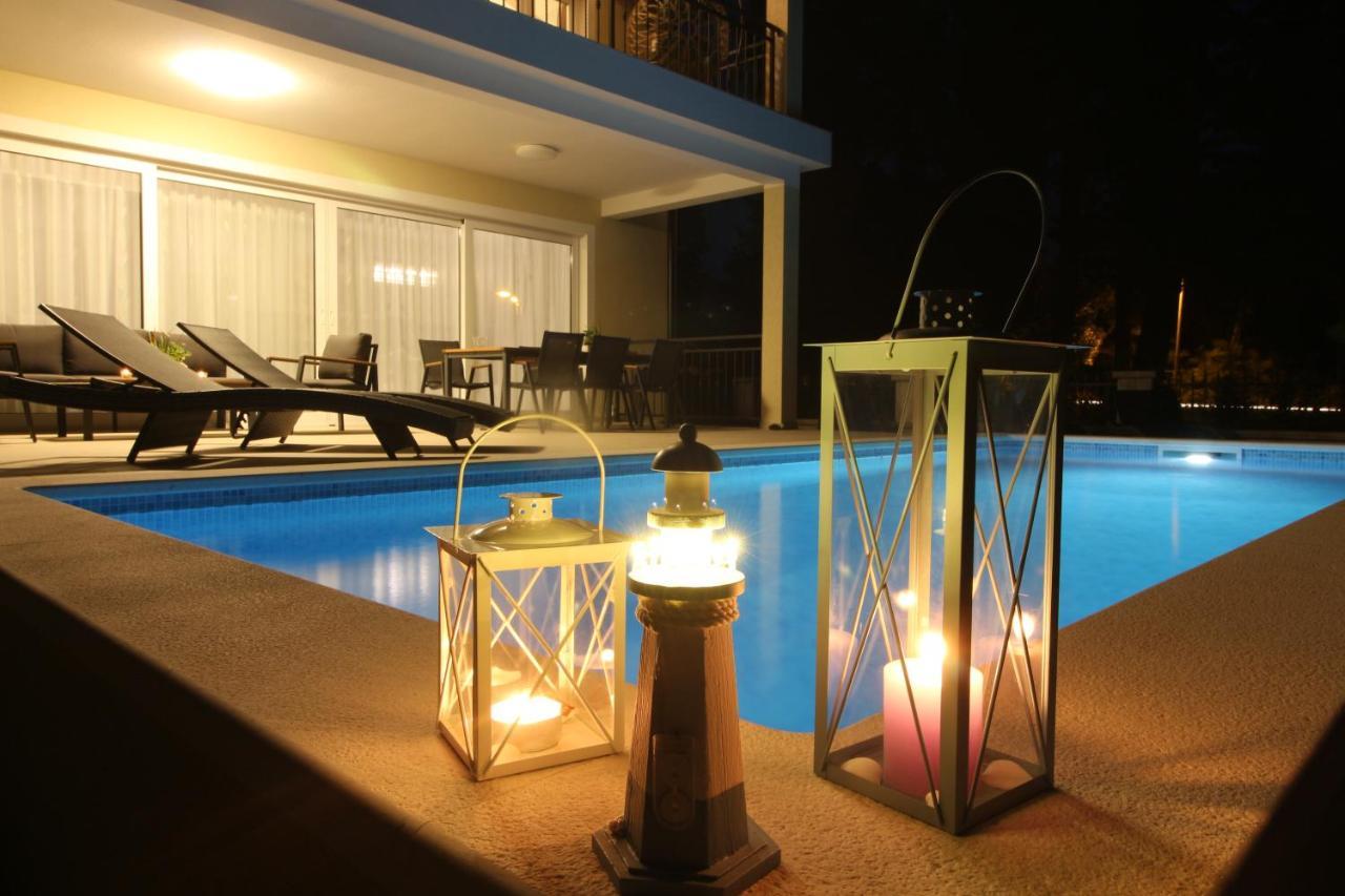 Kaštela Villa Beachfront Sea Palace מראה חיצוני תמונה