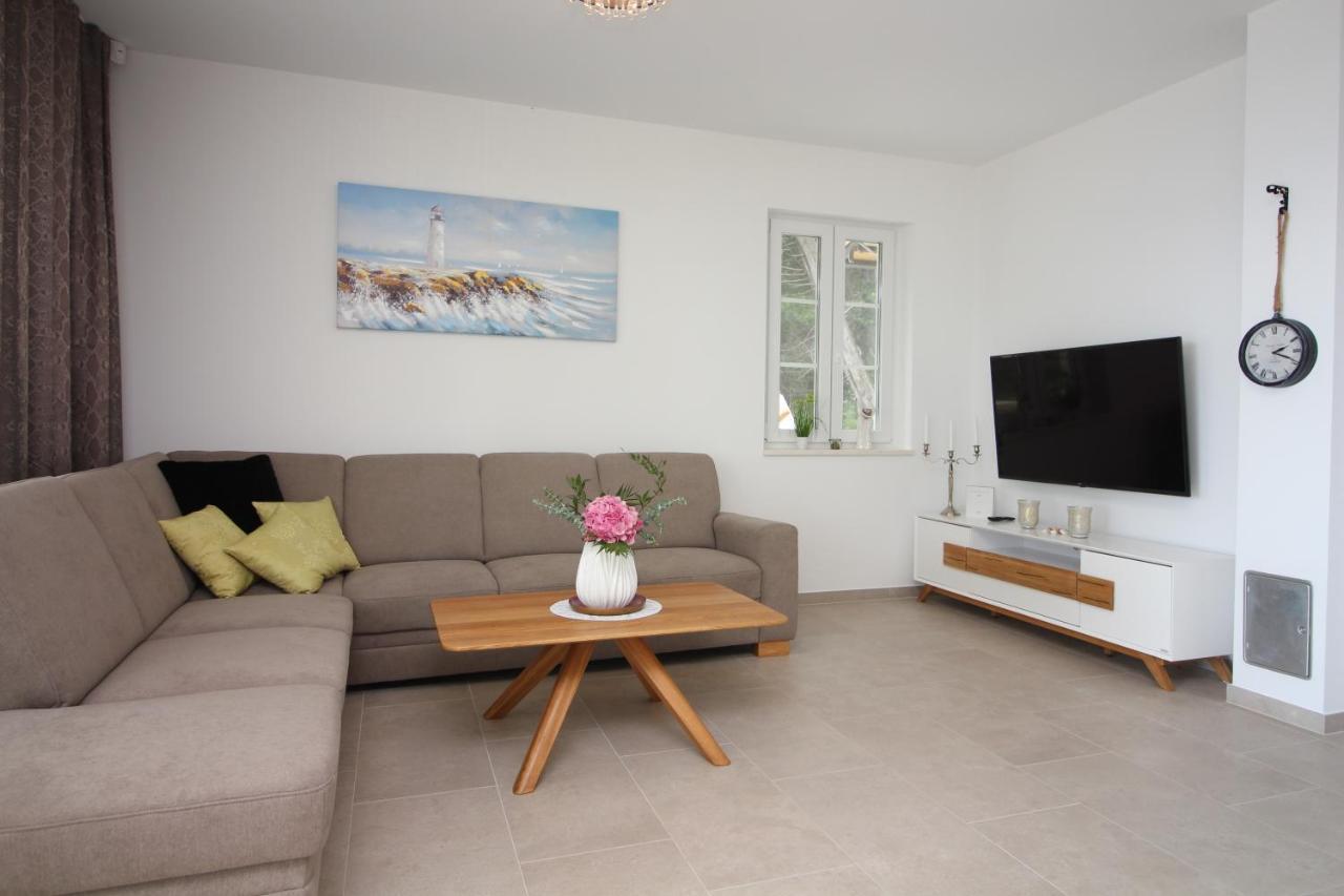 Kaštela Villa Beachfront Sea Palace מראה חיצוני תמונה