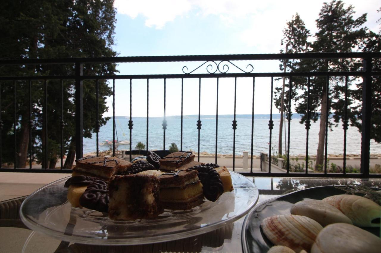 Kaštela Villa Beachfront Sea Palace מראה חיצוני תמונה