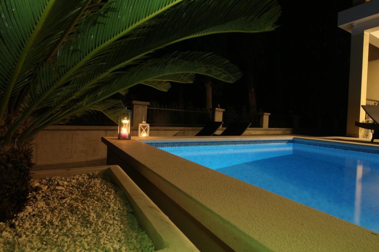 Kaštela Villa Beachfront Sea Palace מראה חיצוני תמונה